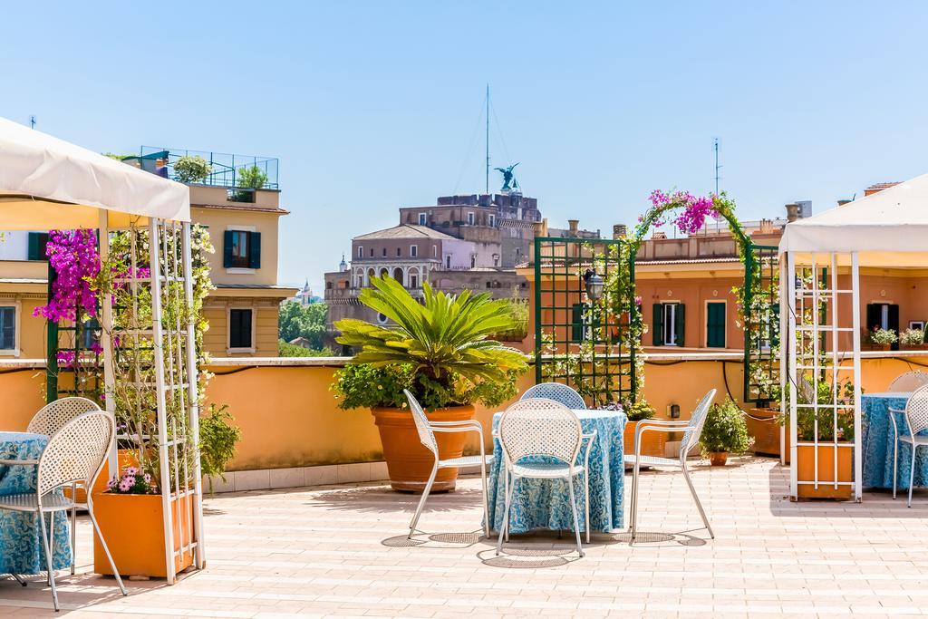 Domus Carmelitana Hotel Рим Екстериор снимка